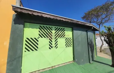 Casa com 2 quartos à venda na Rua Maria Yolanda de Siqueira Telles, 61, Borda da Mata, Caçapava