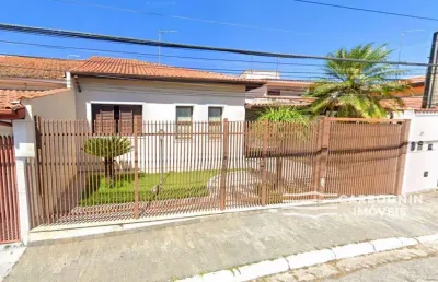 Casa com 2 quartos à venda na Rua Professor Alcides Martins, 49, Vila São João, Caçapava