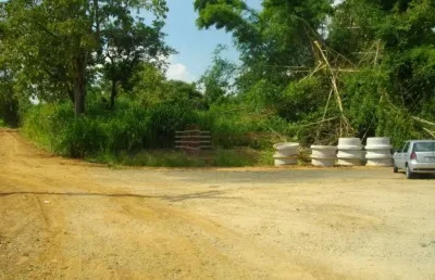 Terreno à venda na Avenida Marechal Castelo Branco, S/N, Vila Paraíso, Caçapava