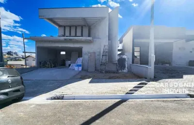 Casa em condomínio a venda no reserva do vale em caçapava