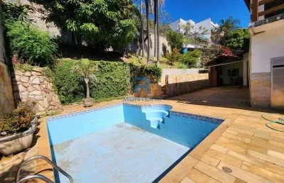 Casa com 5 quartos para alugar, 384 m² - santa lúcia