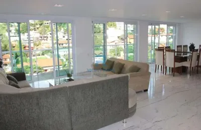 Casa com 10 quartos alugar no mangabeiras com piscina
