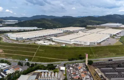 Galpão para aluguar possui 22.291 metros quadrados em cajamar sp