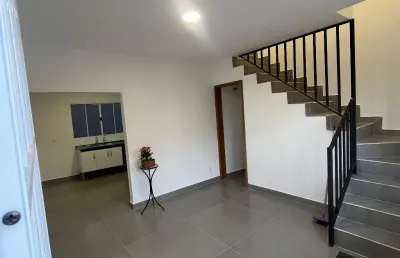 Oportunidade: bairro jardins em bragança paulista - sobrado com 2 quartos, 2 banheiros e 3 vagas!