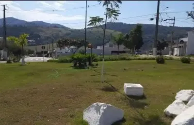 Condomínio portal da serra terreno com 250 m2 preço de ocasião