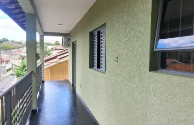 Residencial das ilhas sobrado com 3 quartos, escritório, 4 wc, edícula e 4 vagas