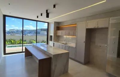 Condomínio vale das águas casa térrea com 4 suítes, piscina aquecida e 4 vagas