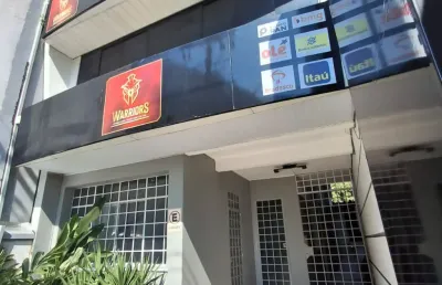 Vendo prédio comercial na av. joaquim nabuco com 3 andares, centro