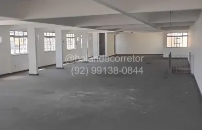 Alugo prédio no centro com 700m sendo térreo 200m² 1° andar 250m² 3° andar 250m²