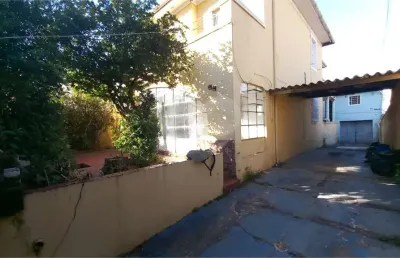 Casa com 3 quartos para alugar na Rua Ibituruna, 1, Saúde, São Paulo