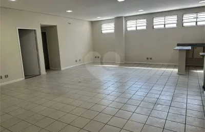 Casa comercial para alugar na Rua Tijuco Preto, 712, Tatuapé, São Paulo
