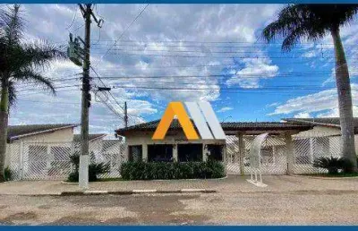 Casa de condomínio para venda e aluguel em centro de 186.00m² com 3 quartos e 1 suite