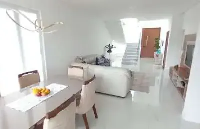 Casa de condomínio para venda em fazenda rodeio de 232.00m² com 3 quartos, 3 suites e 4 garagens
