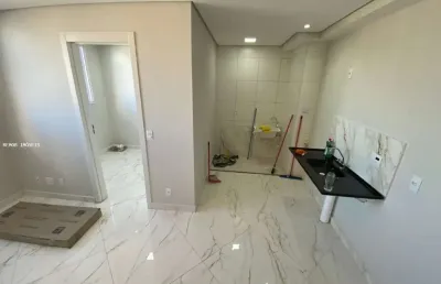 Apartamento para alugar em santa maria de 37.00m² com 2 quartos
