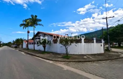 Casa para venda em praia maranduba de 418.00m² com 3 quartos, 1 suite e 5 garagens