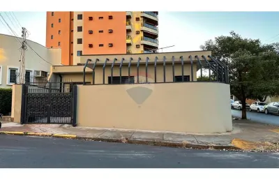 Casa para venda em centro de 214.01m² com 5 quartos e 1 garagem