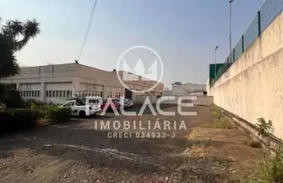 Galpão / depósito / armazém para alugar em parque santa cecília de 1127.00m² com 30 garagens