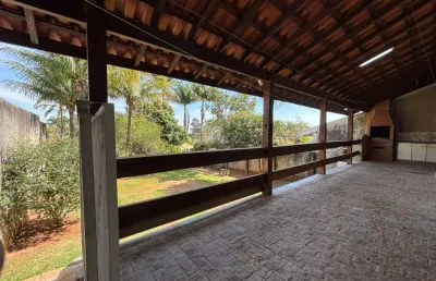 Casa para venda e aluguel em caminhos de san conrado (sousas) de 308.00m² com 3 quartos e 3 garagens