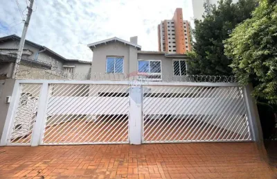 Casa para venda em centro de 154.00m² com 4 quartos, 2 suites e 4 garagens