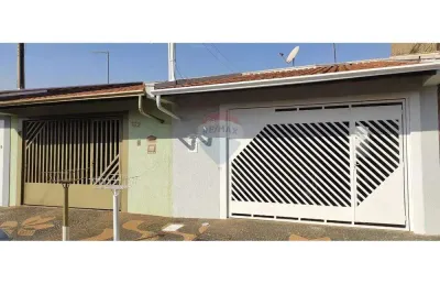 Casa para venda em jardim celina de 250.00m² com 6 quartos e 4 garagens