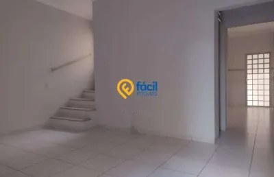 Casa para alugar em centro de 125.00m² com 2 quartos, 2 suites e 1 garagem