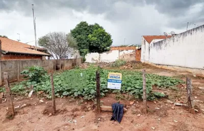 Terreno à venda na Rua Helena Ruic, *, Jardim Toselar, Birigui