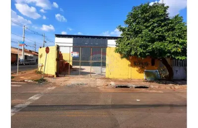Galpão / depósito / armazém para venda em jardim amanda i de 200.00m² com 4 garagens