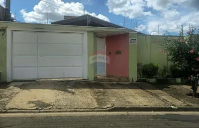 Casa para alugar em parque dos eucaliptos de 194.00m² com 3 quartos, 1 suite e 2 garagens
