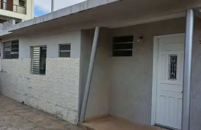 Casa para alugar em são josé de 353.00m² com 2 quartos, 1 suite e 1 garagem