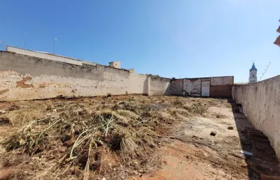 Terreno à venda no Centro, Botucatu 