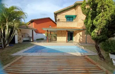 Casa de condomínio para alugar em aldeia da serra de 350.00m² com 4 quartos, 2 suites e 2 garagens