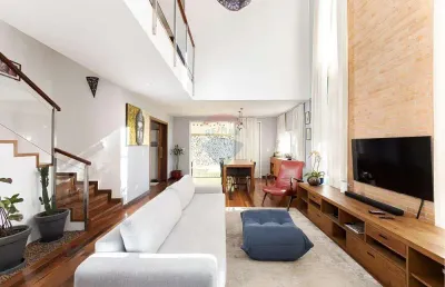 Casa de condomínio para venda em campo comprido de 232.00m² com 3 quartos, 1 suite e 2 garagens