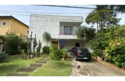 Casa de condomínio para venda em alphaville de 330.00m² com 4 quartos, 3 suites e 4 garagens