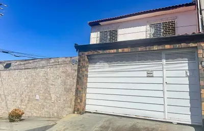 Sobrado para venda em guarani de 65.00m² com 3 quartos, 1 suite e 2 garagens