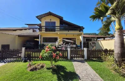 Sobrado para venda em massaguaçu de 237.00m² com 3 quartos, 1 suite e 2 garagens