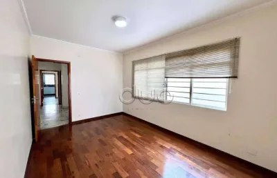 Casa para venda e aluguel em centro de 226.00m² com 4 quartos, 1 suite e 2 garagens