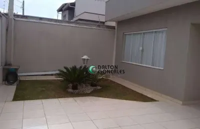 Casa para venda em jardim bela vista de 136.00m² com 3 quartos, 1 suite e 4 garagens