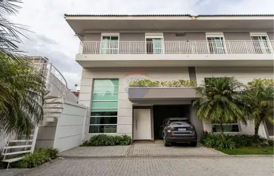 Casa de condomínio para venda em jardim social de 252.00m² com 4 quartos, 3 suites e 4 garagens