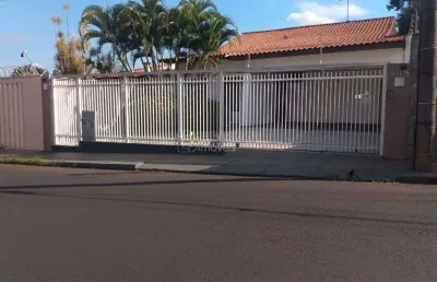 Casa para alugar em jardim nova américa de 331.00m² com 3 quartos, 1 suite e 2 garagens