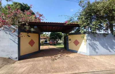 Chácara para alugar em dois córregos de 227.00m² com 3 quartos, 1 suite e 10 garagens
