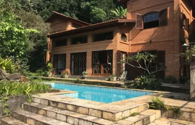 Casa de condomínio para alugar em caraguatá de 350.00m² com 4 quartos e 6 garagens