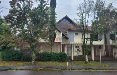Casa para venda em hauer de 211.00m² com 3 quartos, 1 suite e 2 garagens