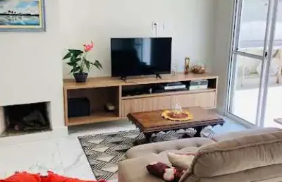 Sobrado para venda em nova mogilar de 130.00m² com 2 quartos, 1 suite e 2 garagens
