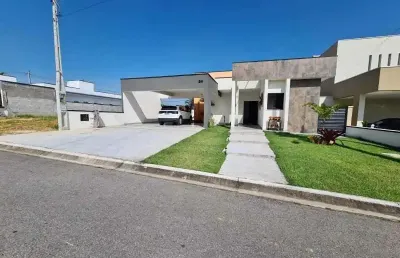 Casa para venda em residencial village splendore de 170.00m² com 3 quartos, 1 suite e 4 garagens