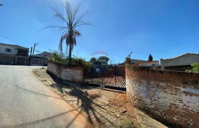 Terreno à venda na Rua Castro Alves, 351, Vila Aparecida, Bragança Paulista