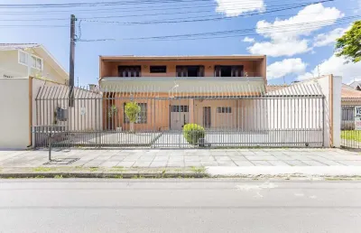 Sobrado para venda em centro de 245.00m² com 4 quartos, 1 suite e 4 garagens