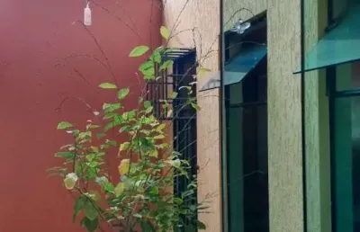 Sobrado para venda em centro de 216.00m² com 3 quartos, 1 suite e 4 garagens