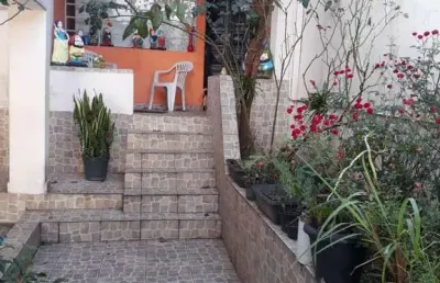 Casa para venda em centro de 272.00m² com 2 quartos e 2 garagens