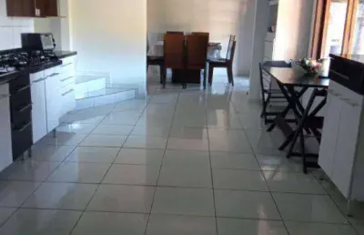 Casa para venda em quintas de maria elvira de 250.00m² com 2 quartos, 1 suite e 2 garagens