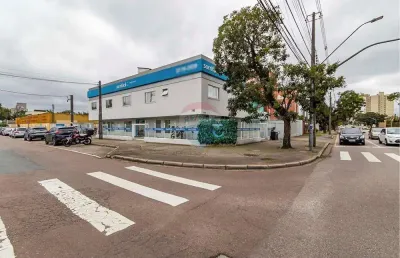 Prédio comercial para venda em novo mundo de 384.00m² com 8 garagens